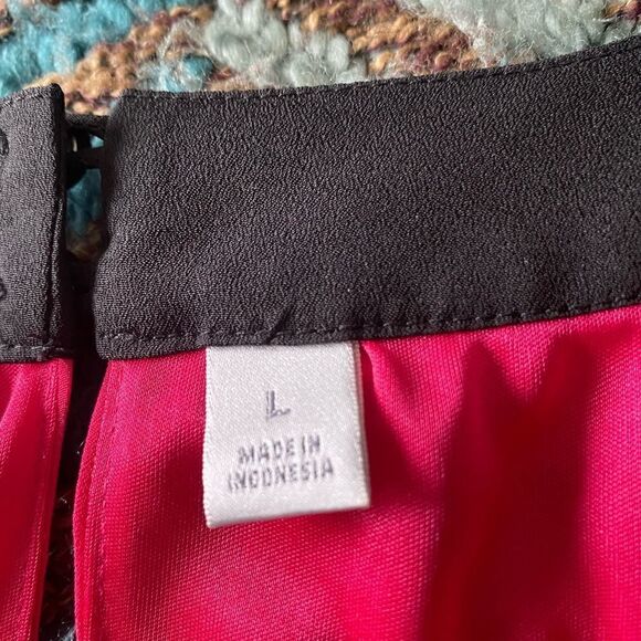 Bisou Bisou Halter Style summer top size L - Picture 6 of 9